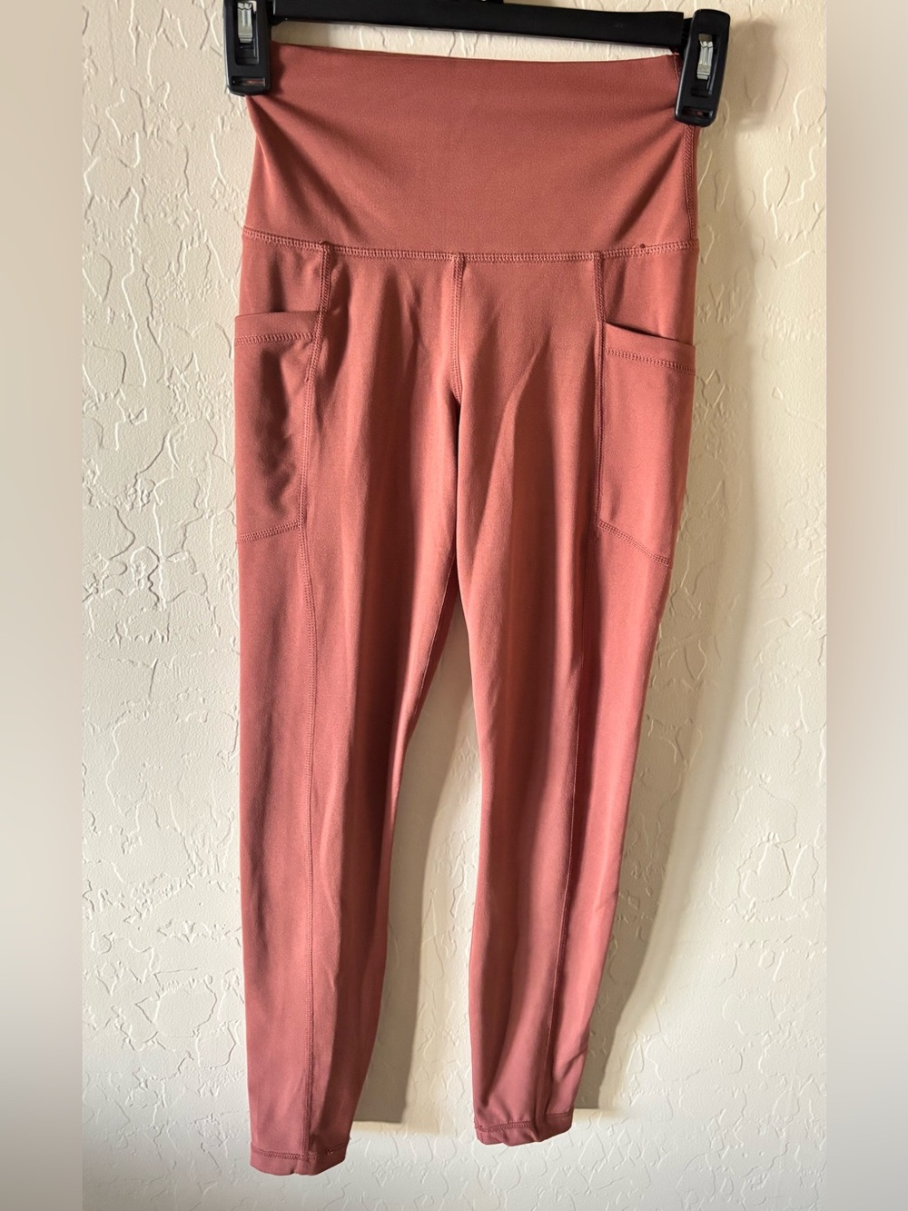 Yogalicious Lux High-Waist Rust Leggings with Side Pockets XS